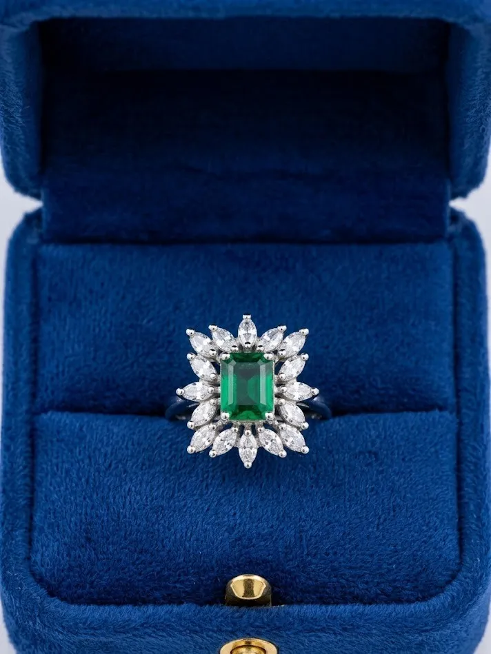 Emerald Royale Sunburst AD Ring